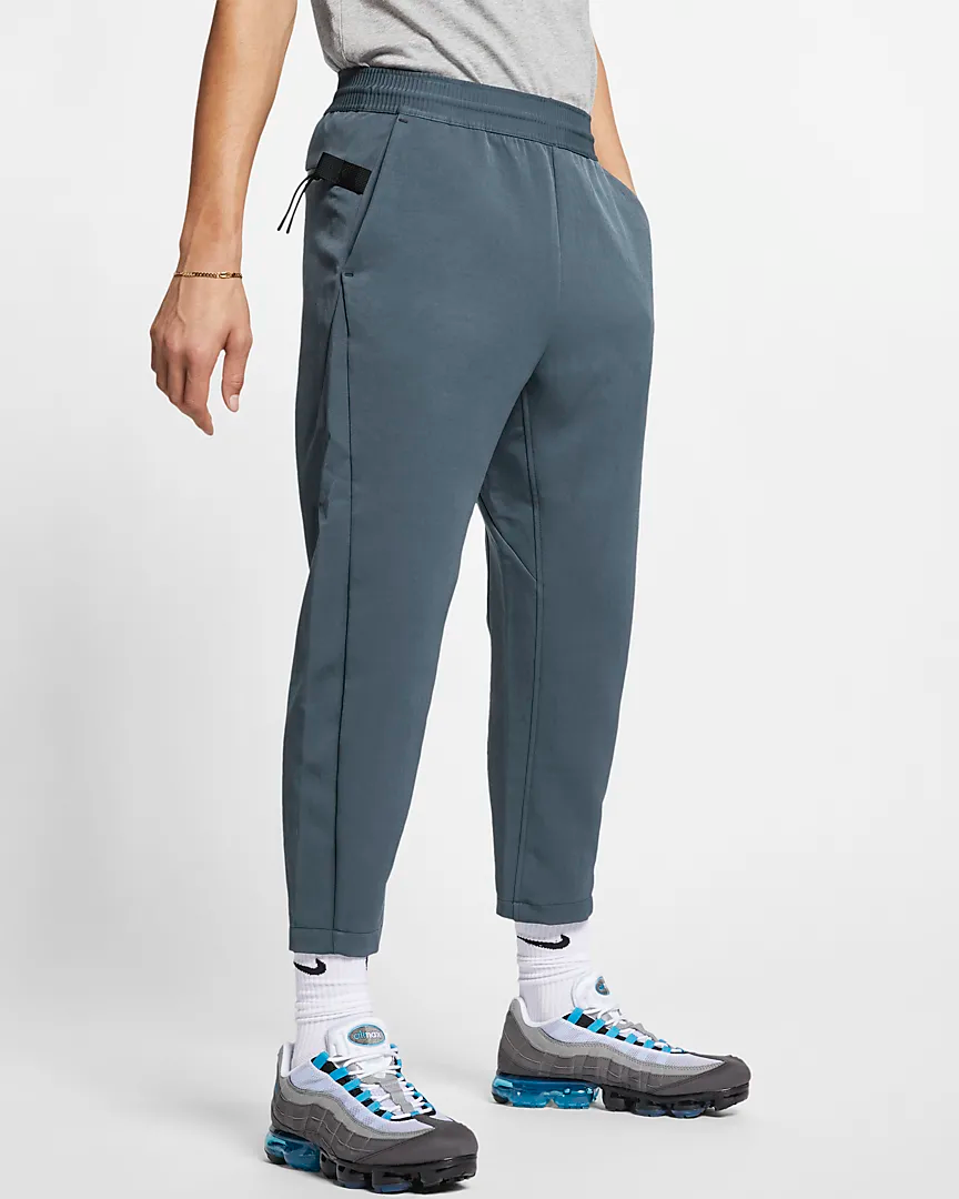 Nike cropped woven pants hotsell